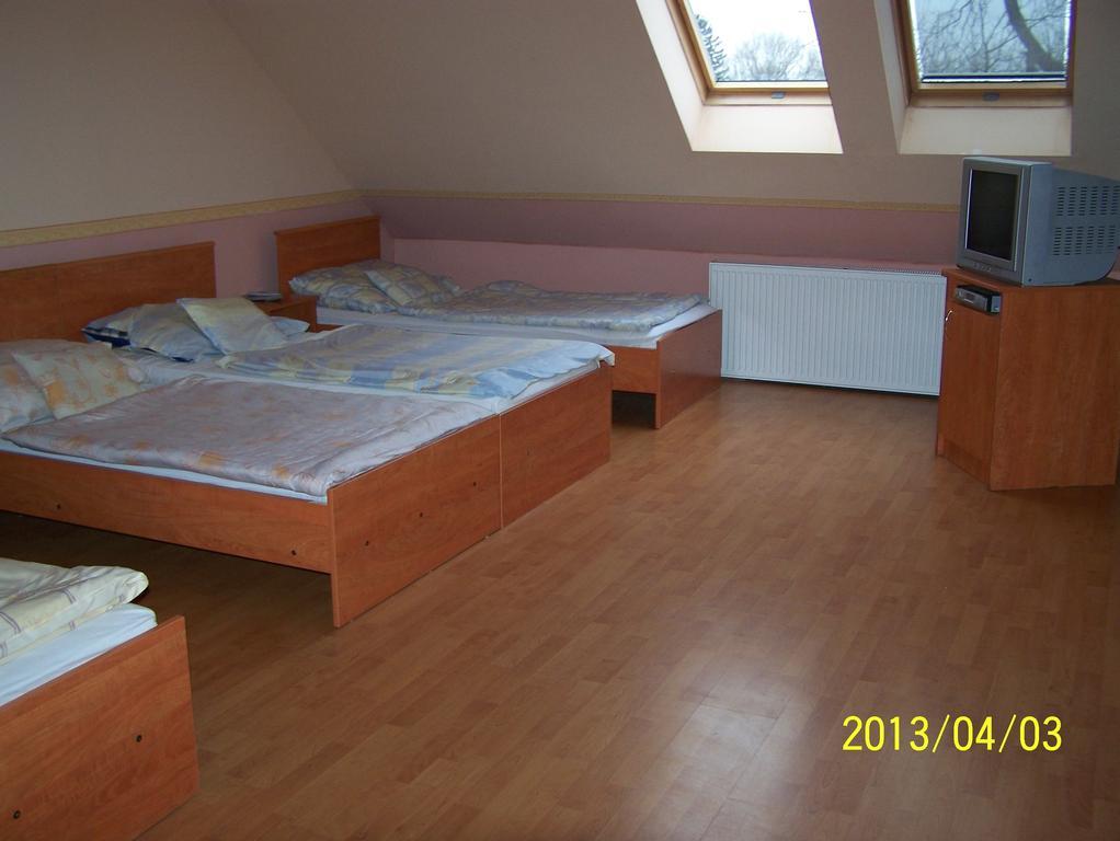 ホテル Borostyankert Etterem & Vendeghaz Sitke 部屋 写真