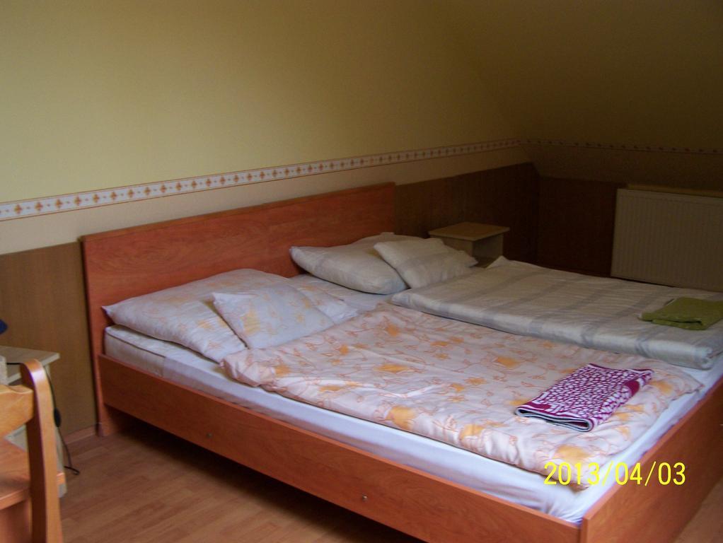 ホテル Borostyankert Etterem & Vendeghaz Sitke 部屋 写真